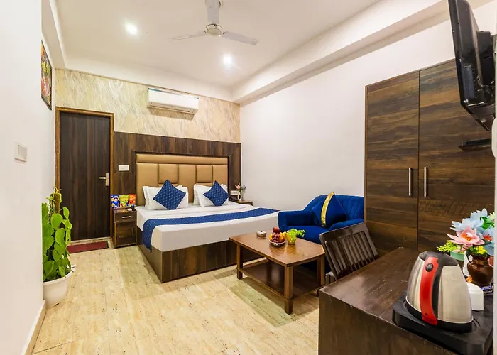 Hotel Kiara Residency - Opposite Delhi Airport Indira Gandhi Internation Airport New Delhi